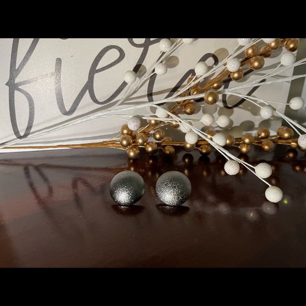 Gun Metal Round Studs